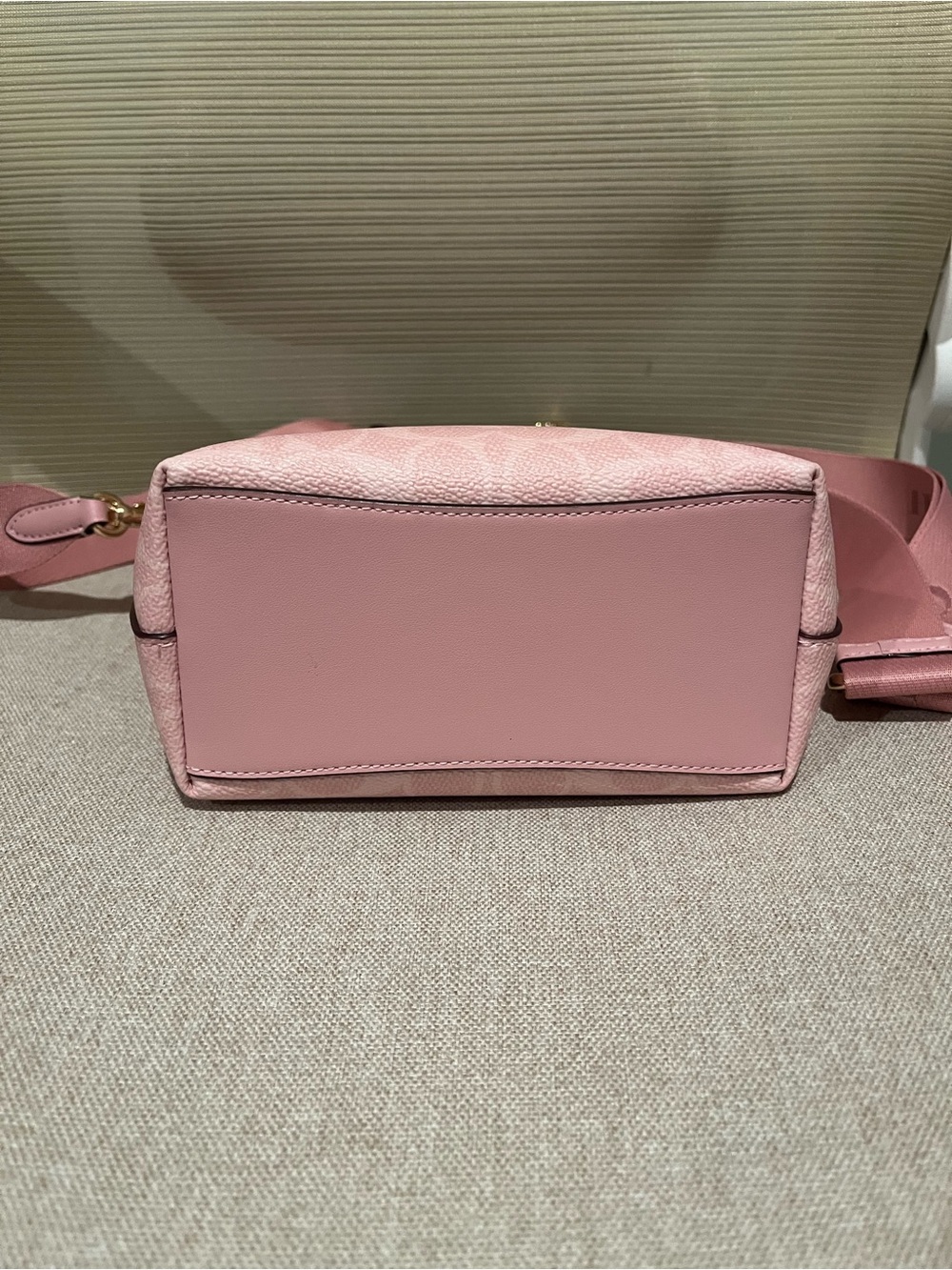 Coach mini city tote in powder pink - Picture 6 of 7